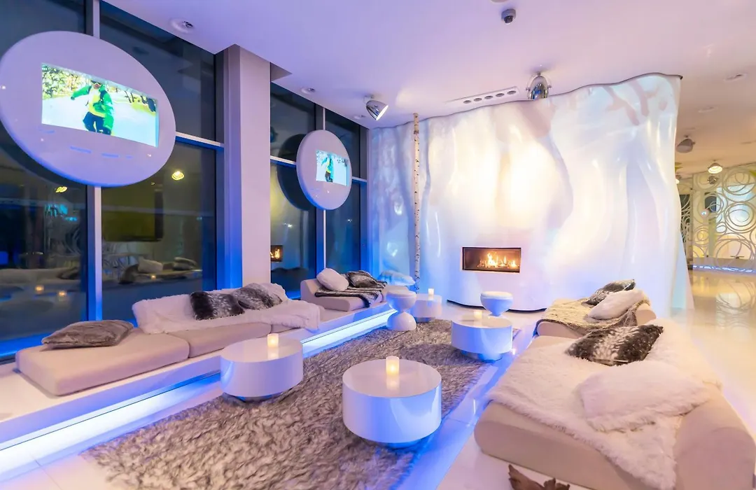 I-Suite Hotel-1