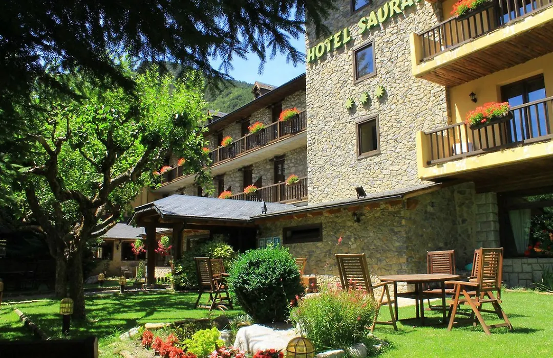 Hotel Saurat-1