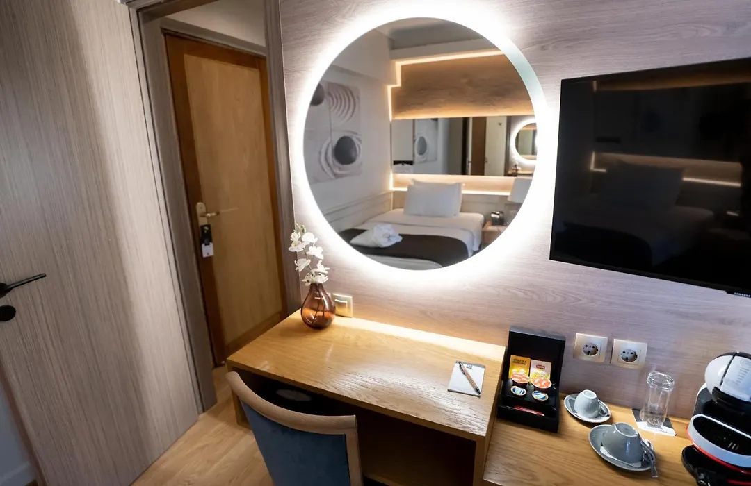Coral Hotel Athens-1