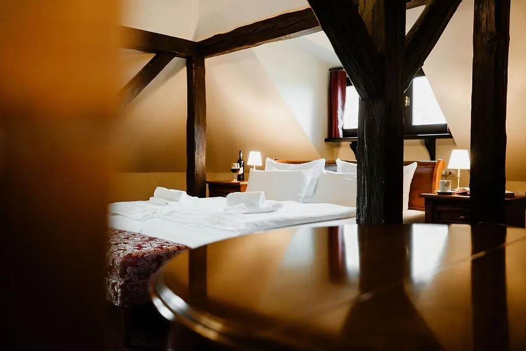 Schlosshotel Stecklenberg-1