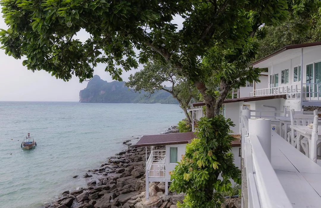 Phi Phi Cozy Seafront Resort-1