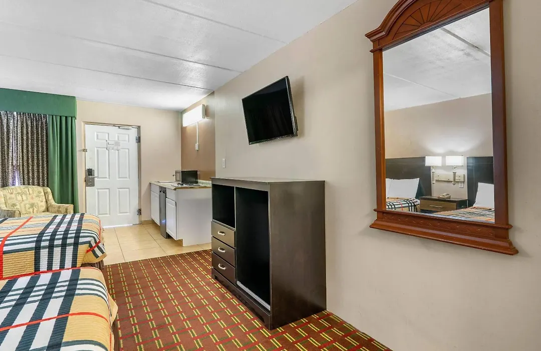 Rodeway Inn Clearwater-Dunedin-1