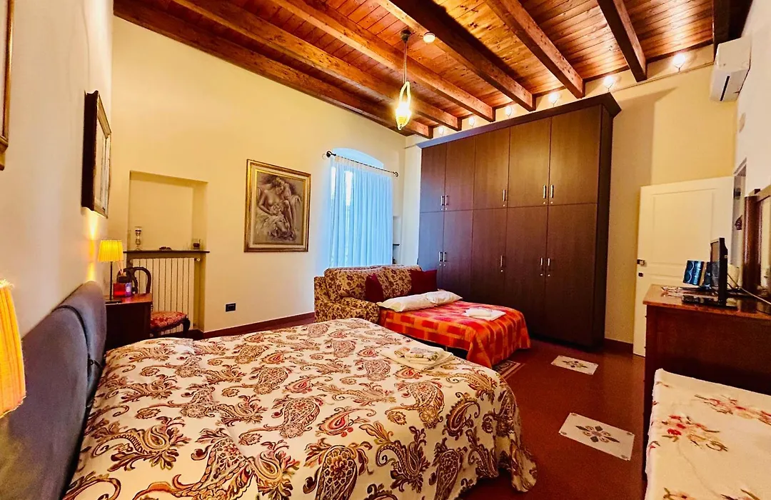 Vinslounge Suite-1