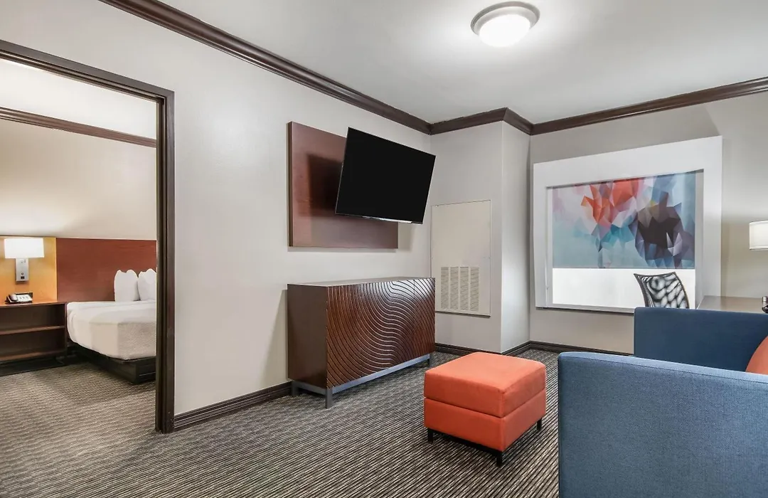 Hawthorn Suites By Wyndham Lubbock-1