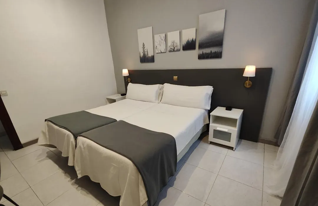 Hostal Cervantes-1
