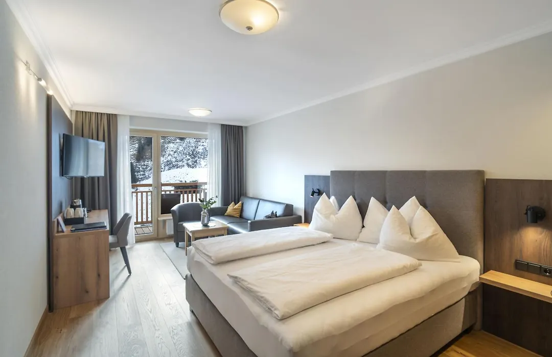 Damülser Hof - Wellness&Spa Superior-1