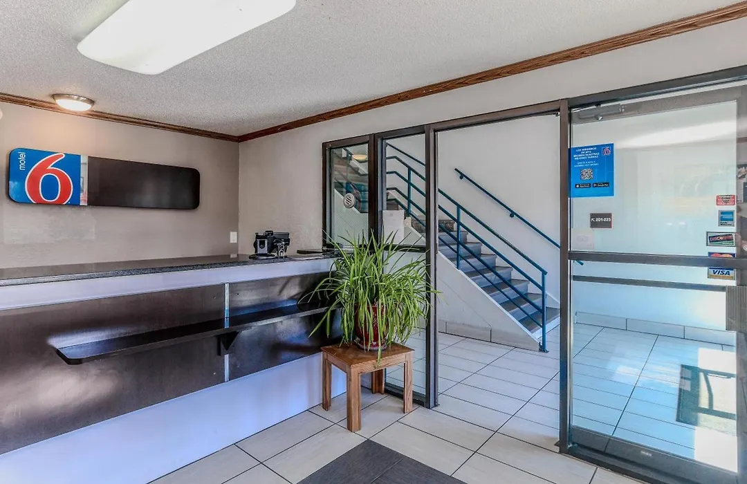 Motel 6-Wichita, Ks-1