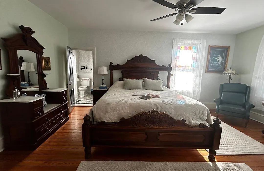 Beauclaires Bed & Breakfast-1