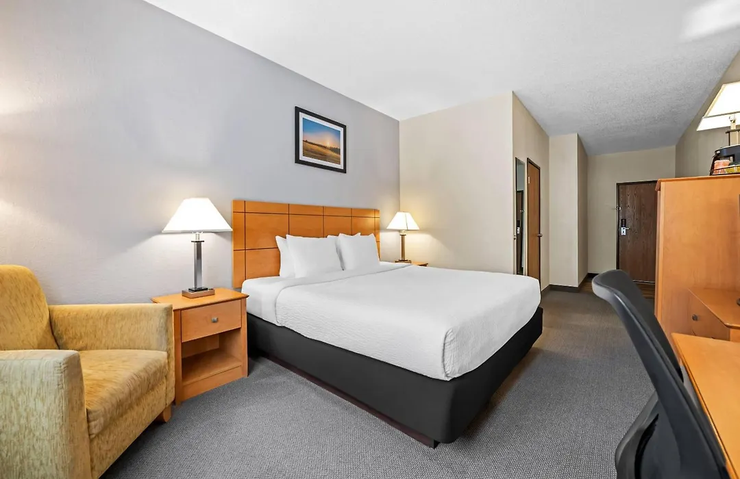 Quality Inn Dubuque On Hwy 20-1