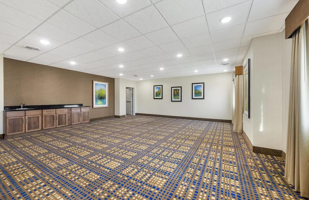 Best Western North Bryant Inn-1