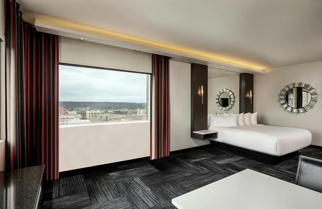 The Davenport Grand, Autograph Collection-1
