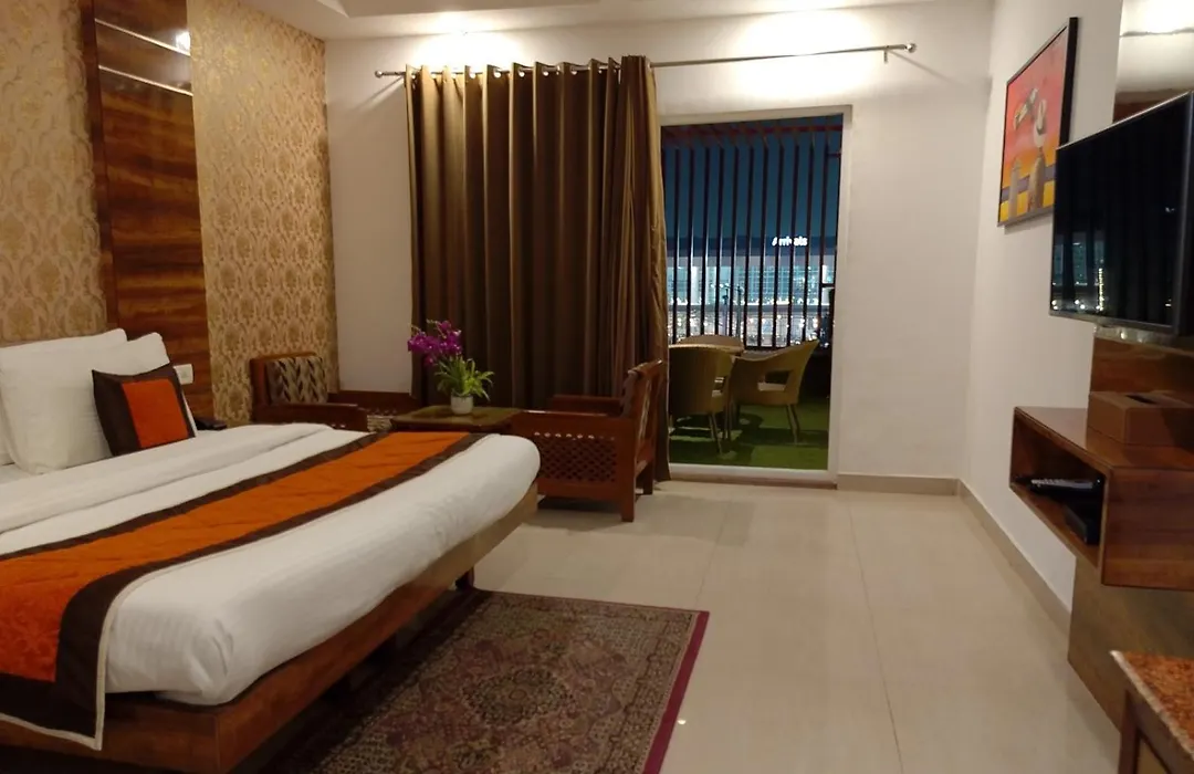 Airport Hotel-1