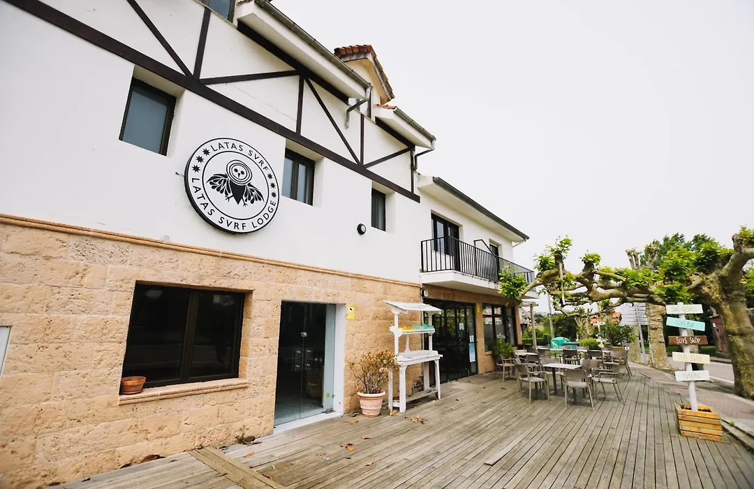 Latas Surf Lodge-1