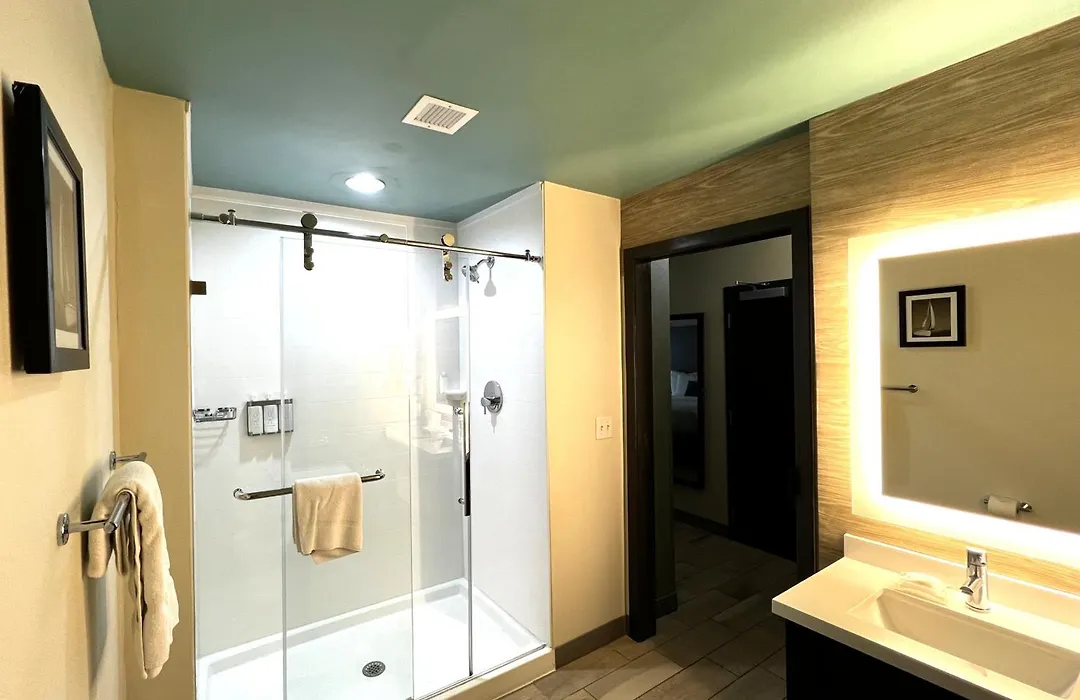 Marina Bay Hotel & Suites, An Ascend Collection Hotel-1
