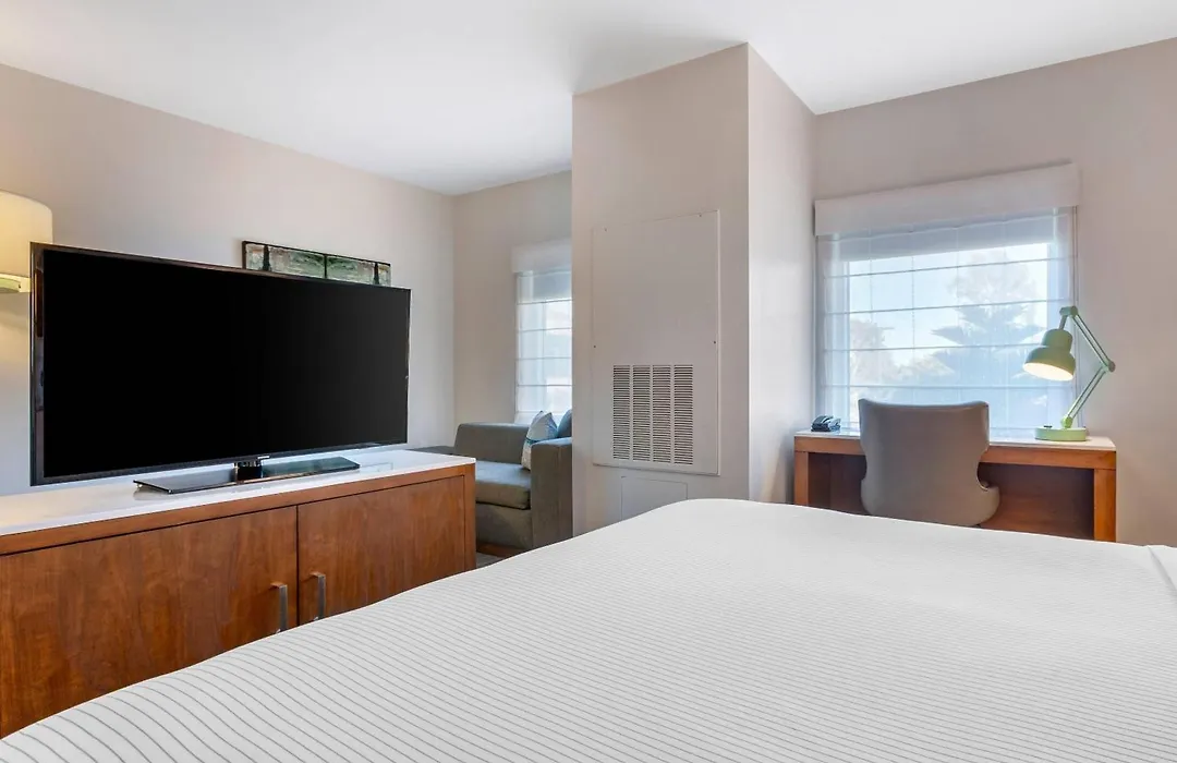 Cambria Hotel Lax-1