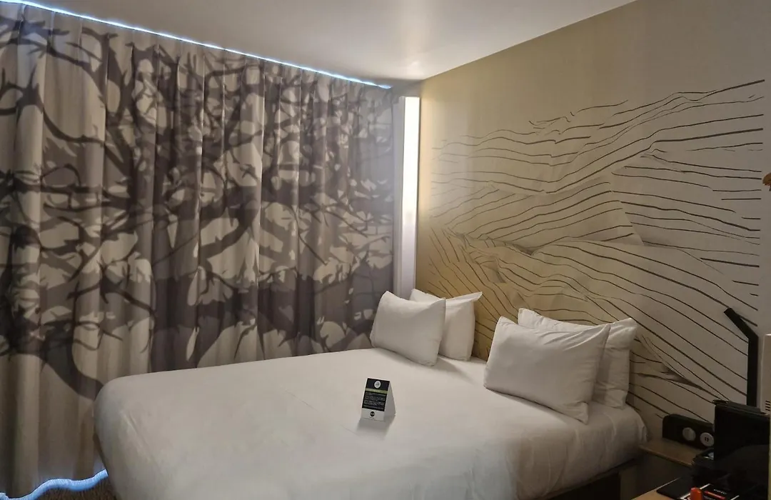 B&B Hotel Massy Gare Tgv-1