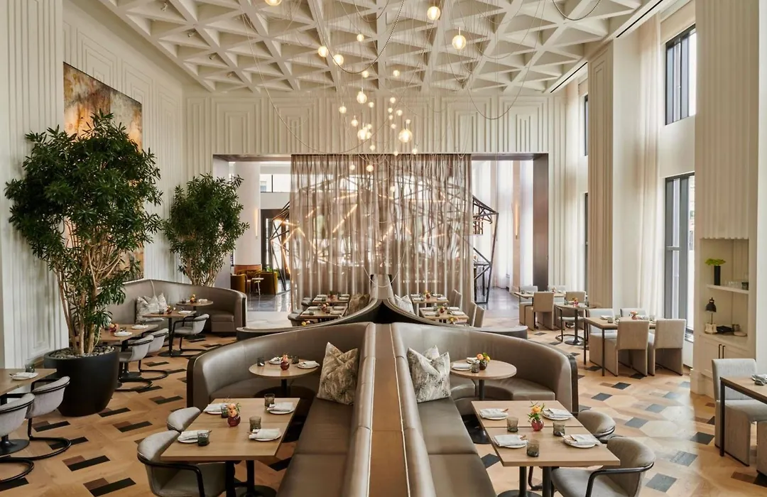 Daxton Hotel Birmingham, Curio Collection By Hilton-1
