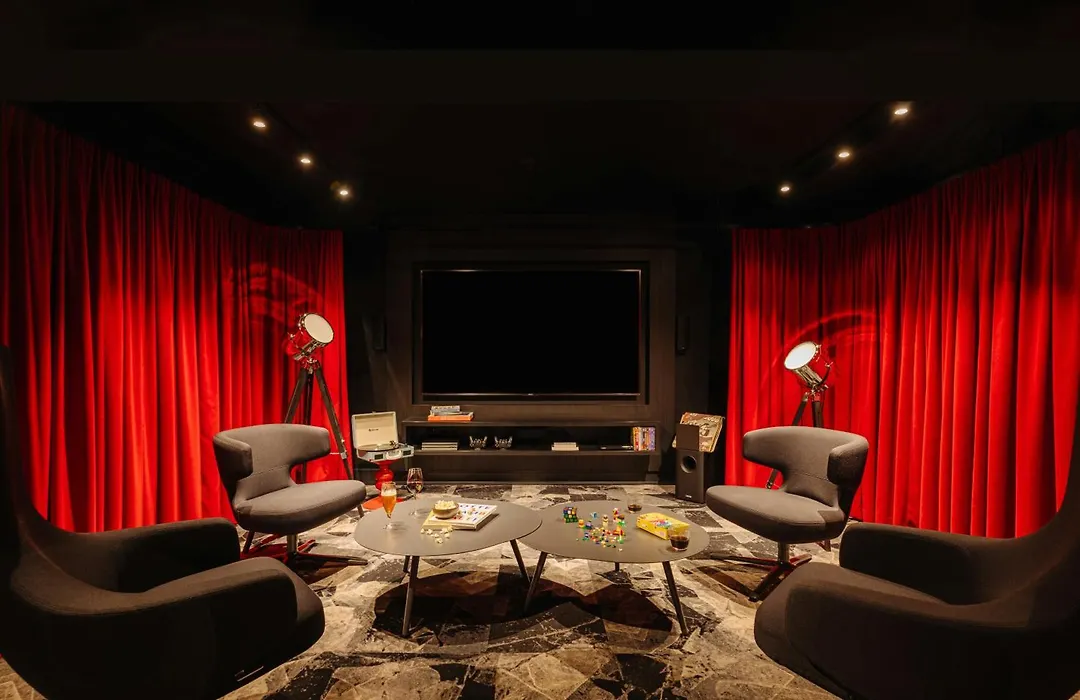 Savoy Hotel Rotterdam-1