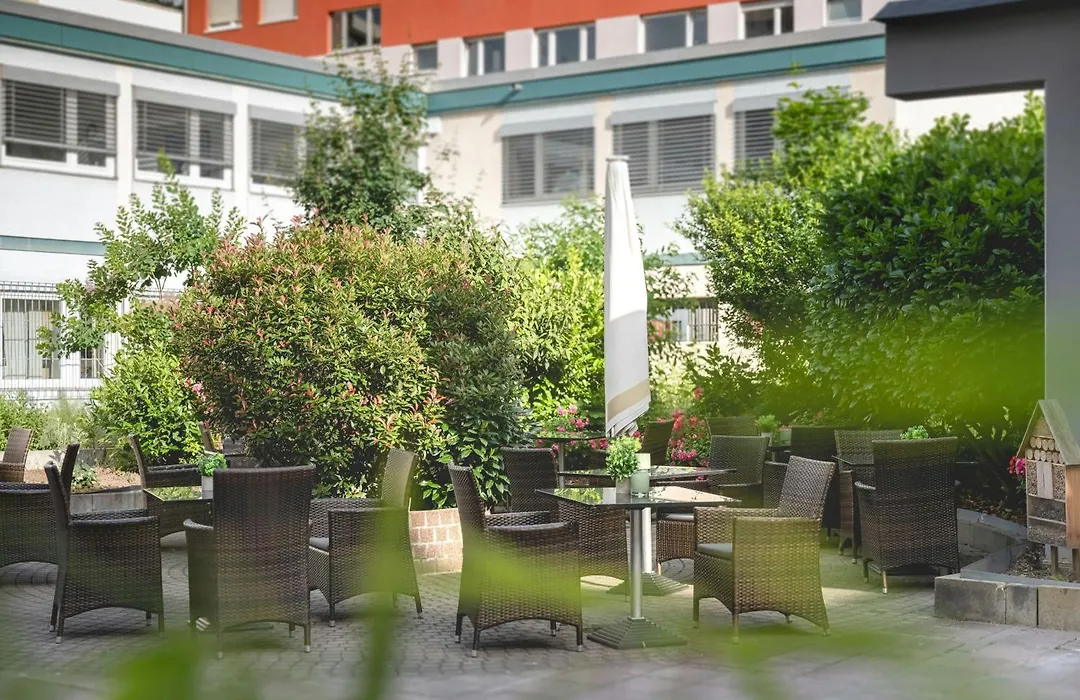 Leonardo Hotel Heidelberg City Center-1