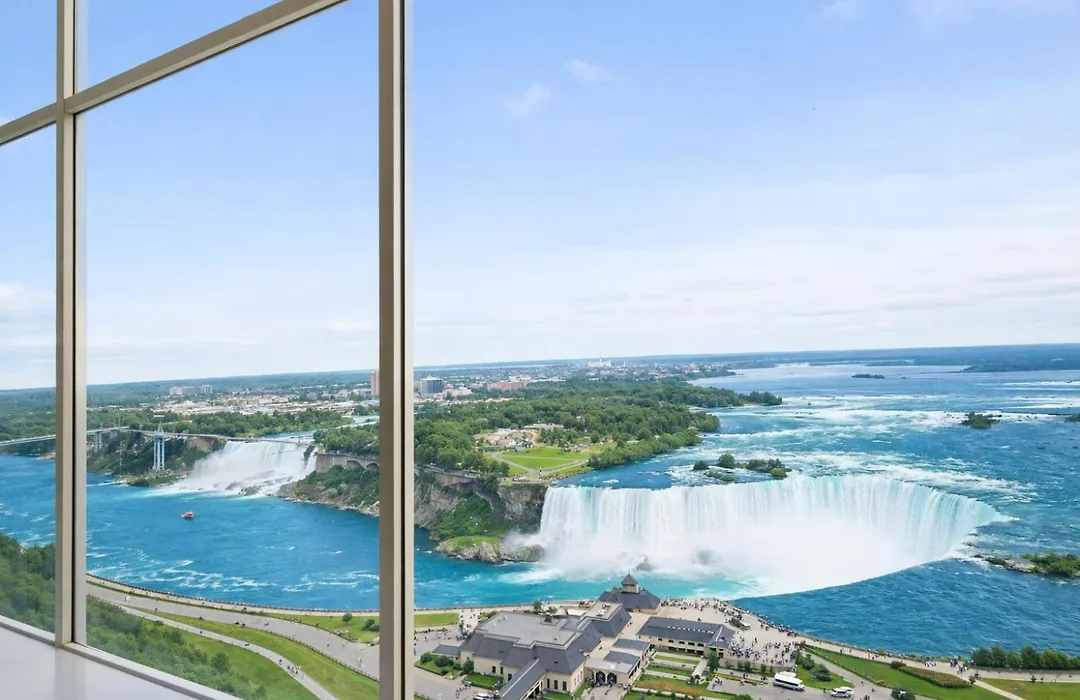 Tower Hotel At Fallsview-1