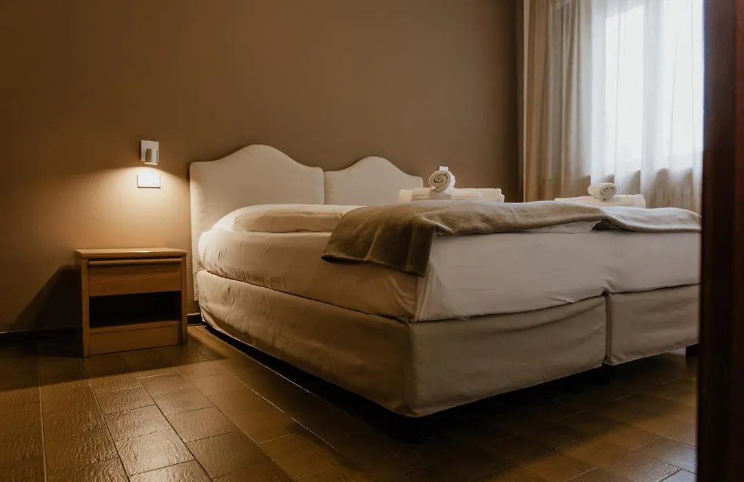 Hotel Costaverde ai Roni-1