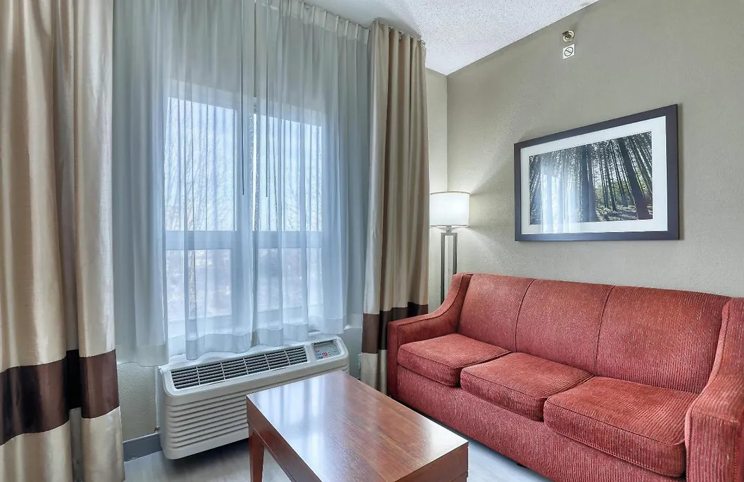 Comfort Suites Madison West - Middleton-1