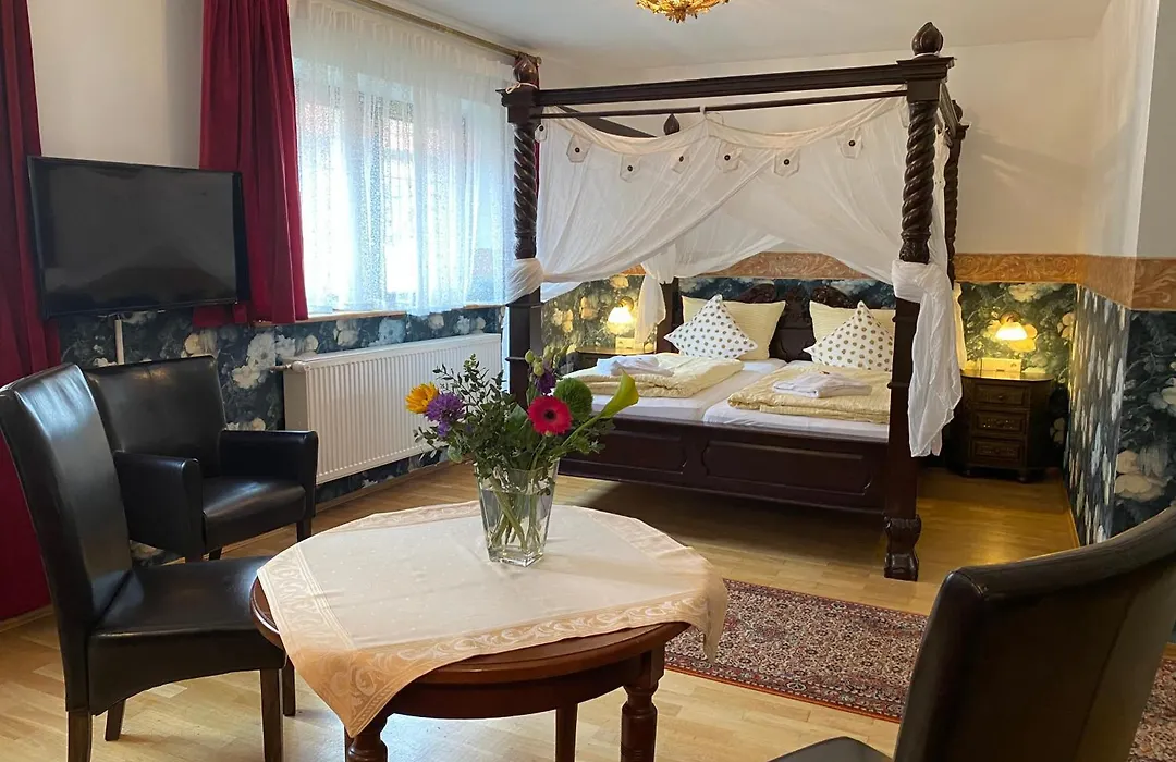 Kreuzerhof Hotel Garni-1