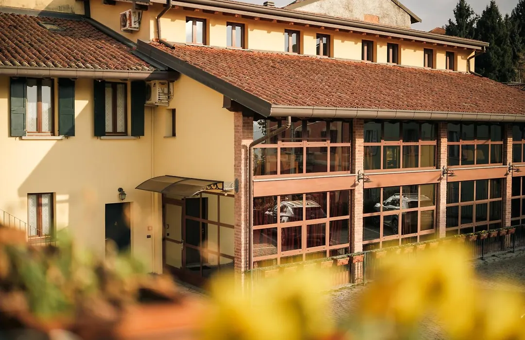 Hotel Locanda Dell'Oca Bianca-1