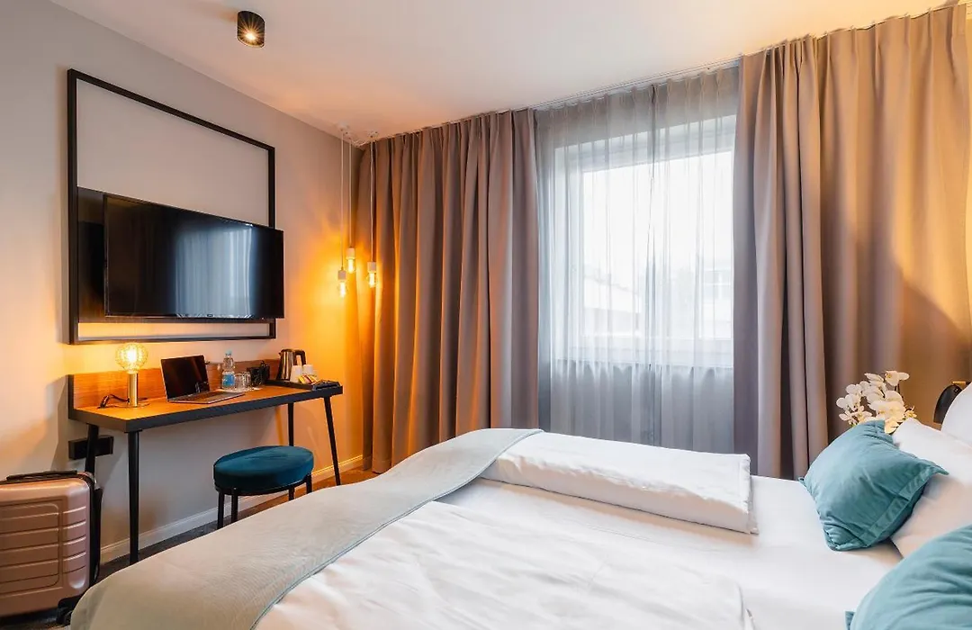 Plaza Inn Ulm-1