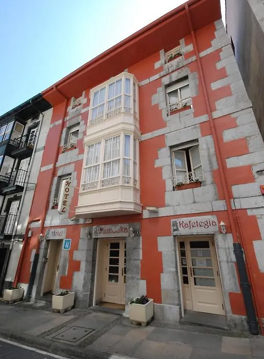 Eco Hotel Mundaka-1