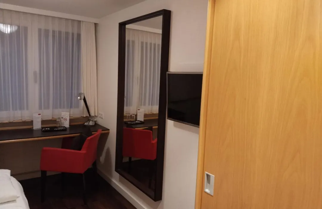 Hotel Germania-1