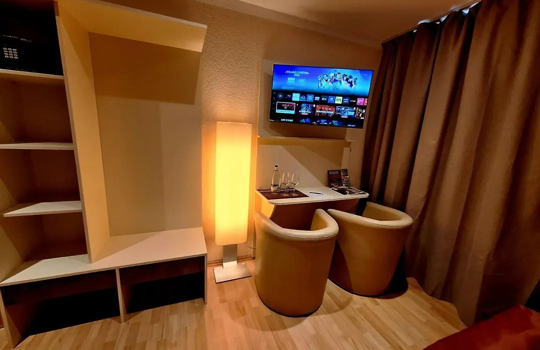 Hotel Adler Leipzig-1