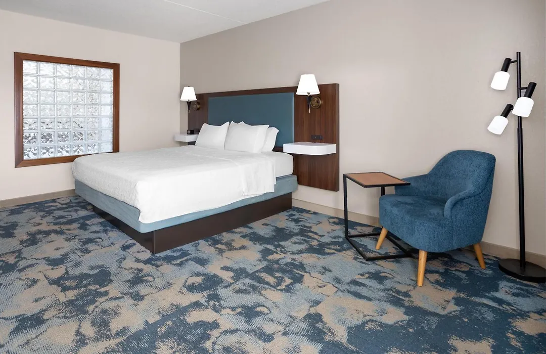 Hampton Inn Frostburg-1