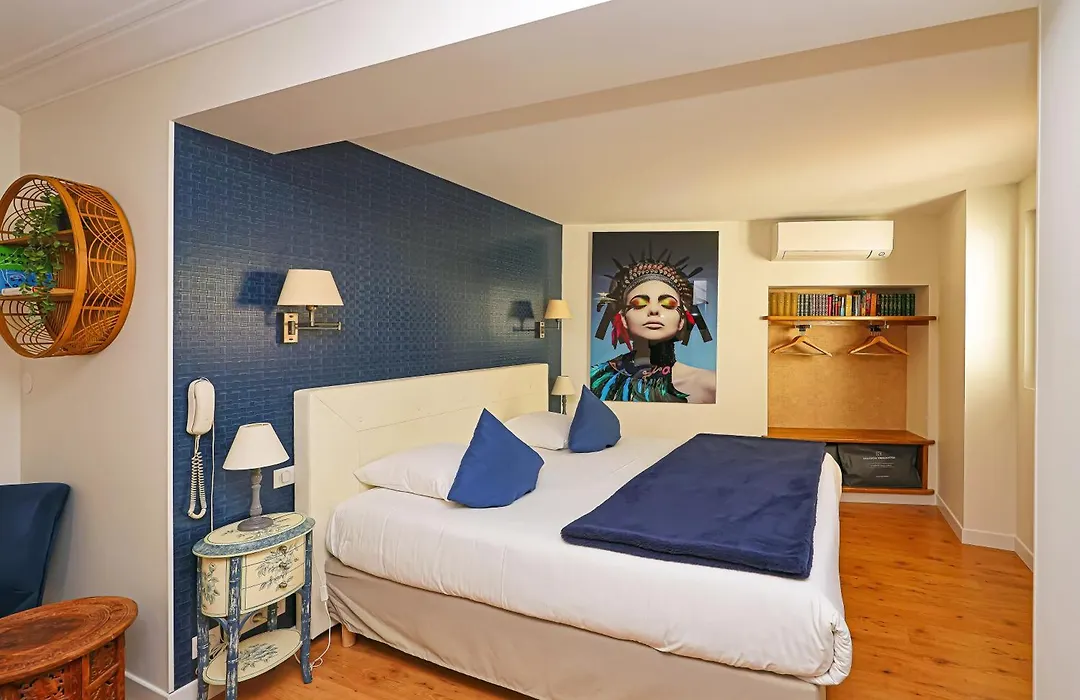 Hotel Les Pasteliers-1