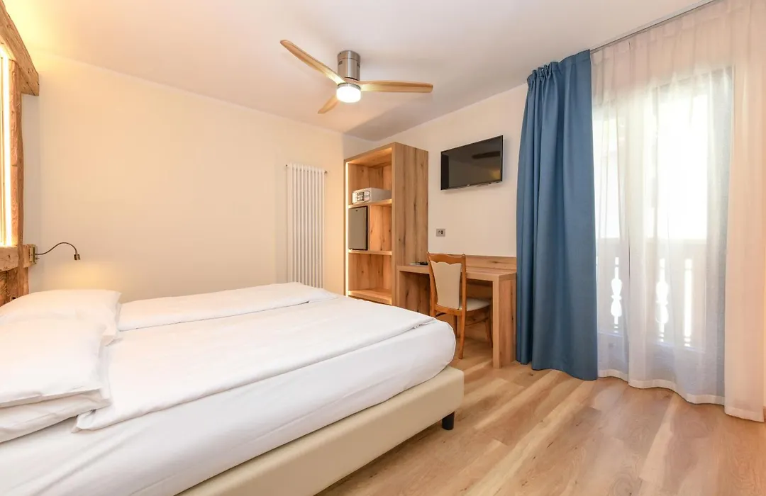 Hotel Denny-1
