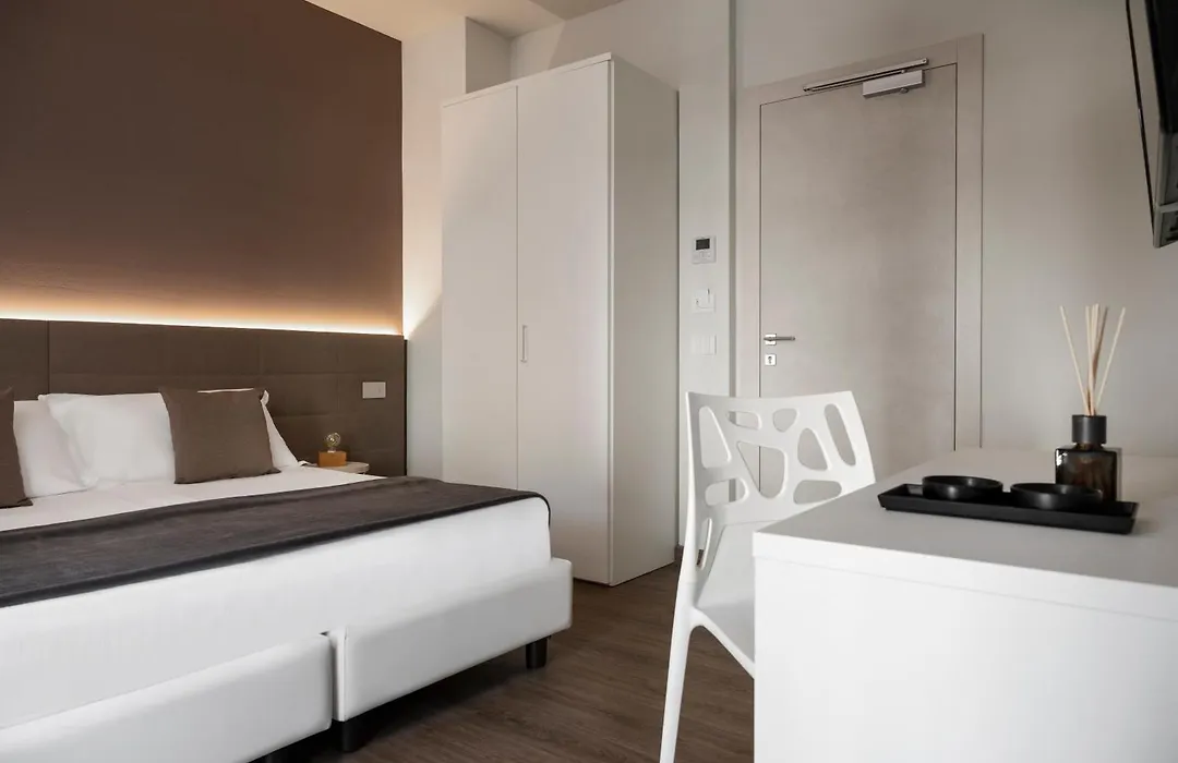 Hotel Lux-1