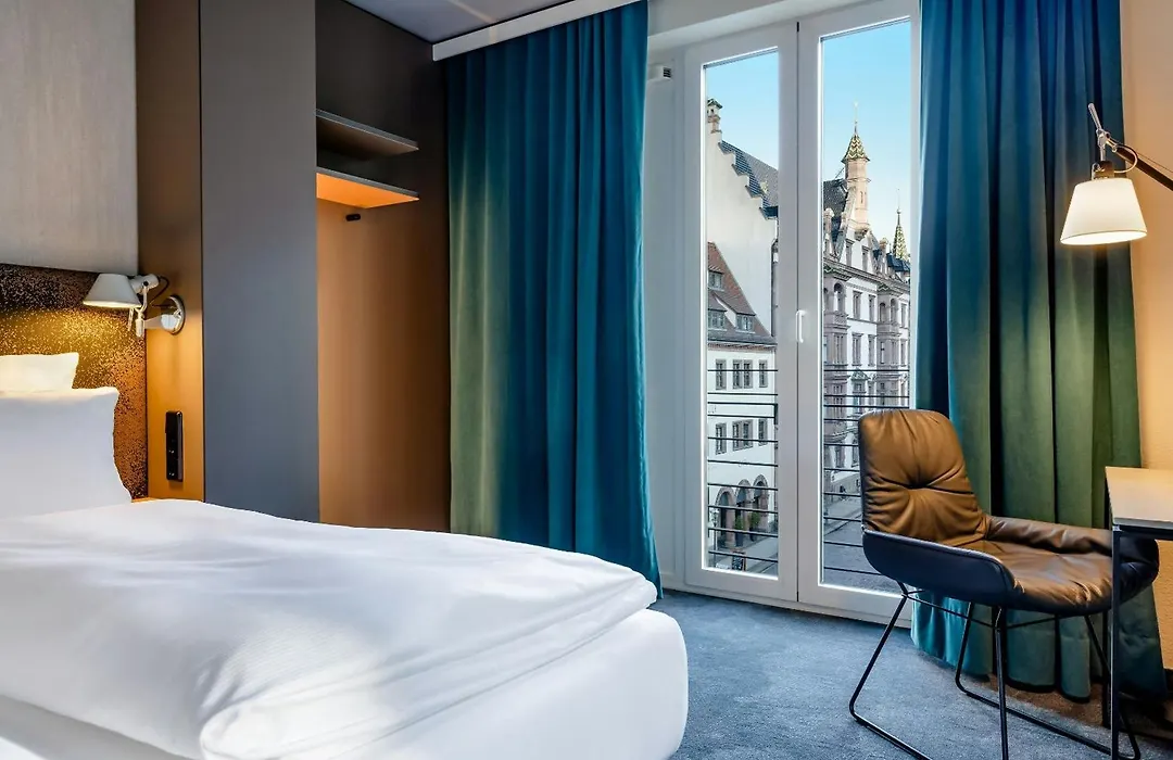 Motel One Leipzig-Nikolaikirche-1