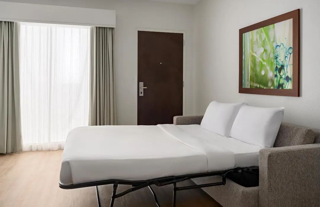 Embassy Suites By Hilton Orlando Lake Buena Vista Resort-1