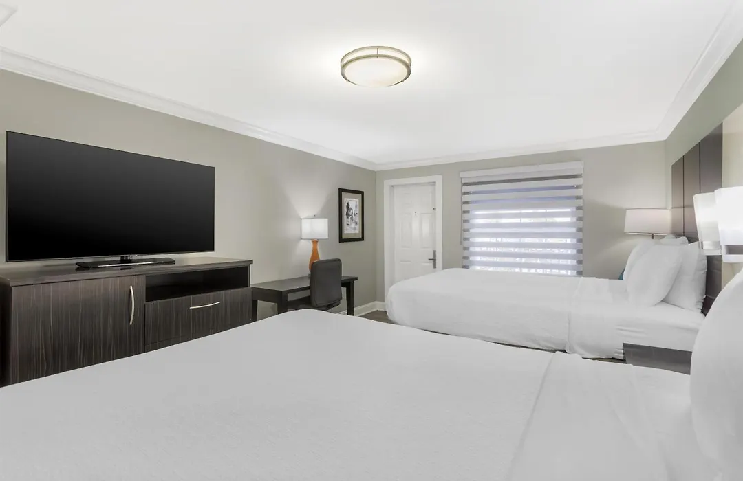 Best Western Historic Bayfront-1