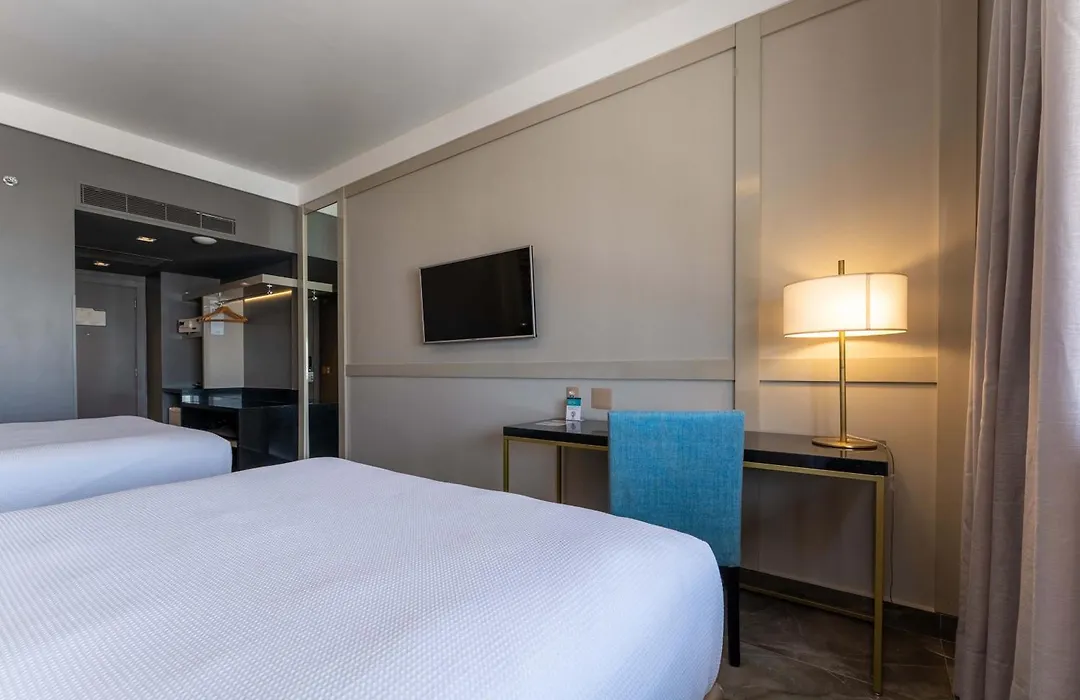 Hotel Deville Prime Cuiabá-1