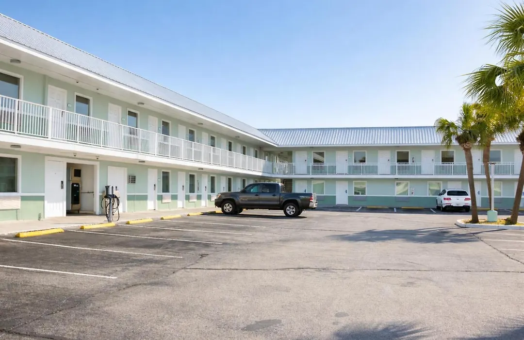 Destin Inn & Suites-1