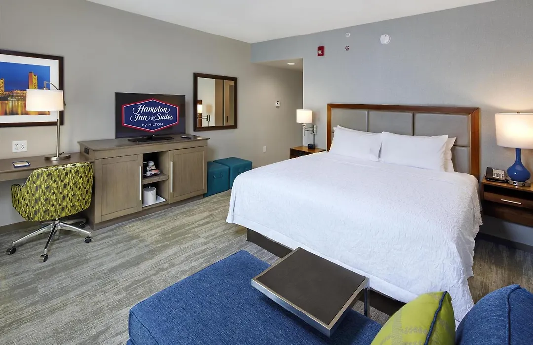 Hampton Inn & Suites Sacramento At Csus-1