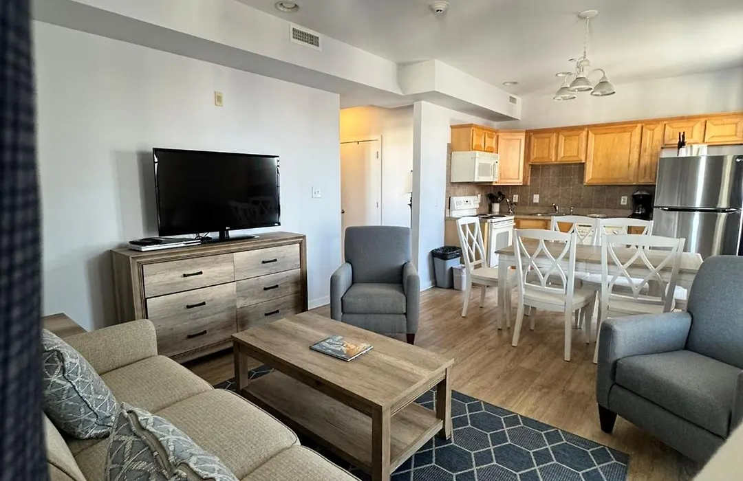 Ebb Tide Suites-1