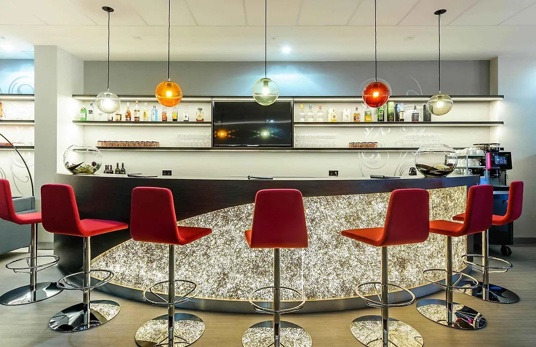 Mercure Hotel Duesseldorf Zentrum-1
