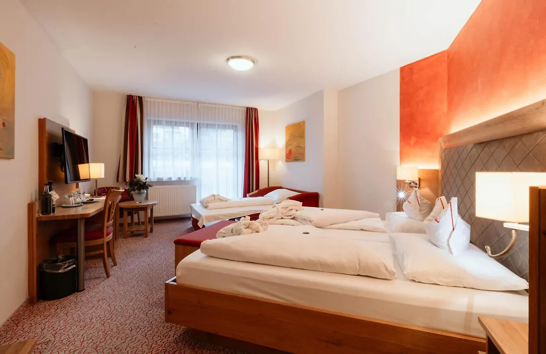 Hotel Neuhäusl Superior-1