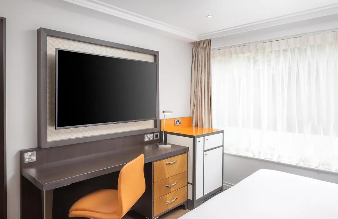 Doubletree By Hilton London - Hyde Park-1