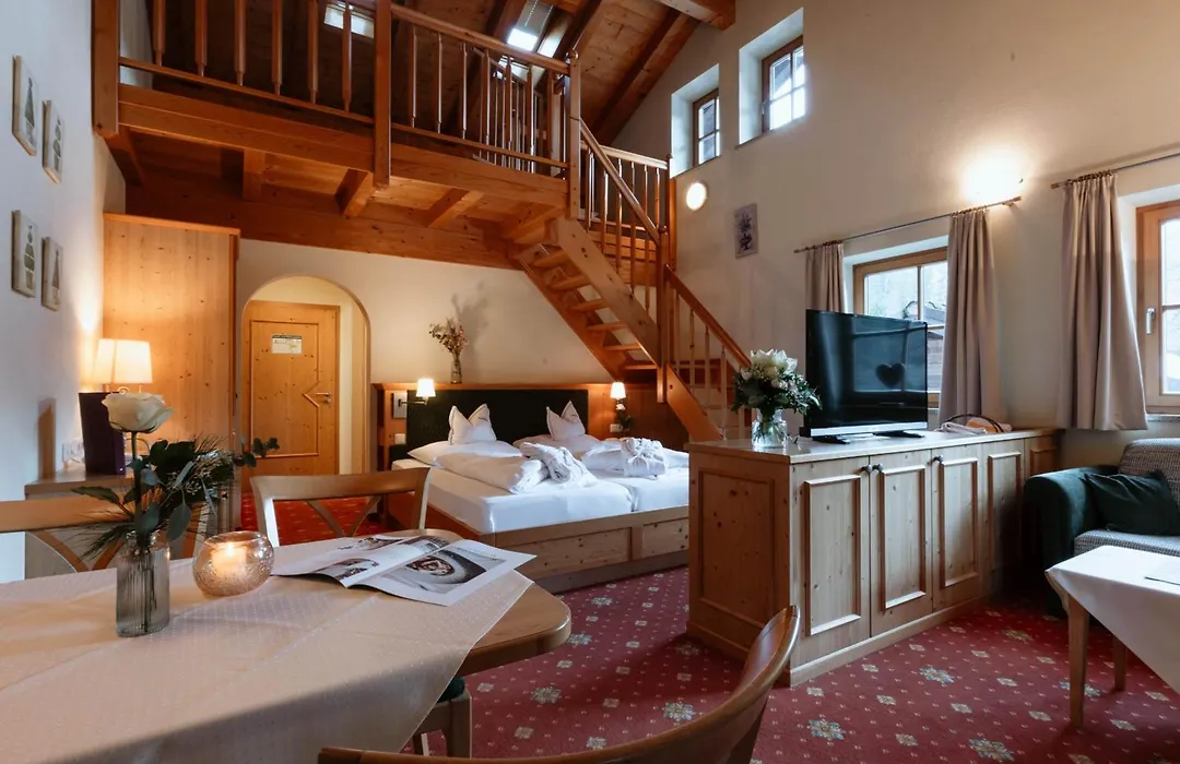 Hotel Neuhäusl Superior-1