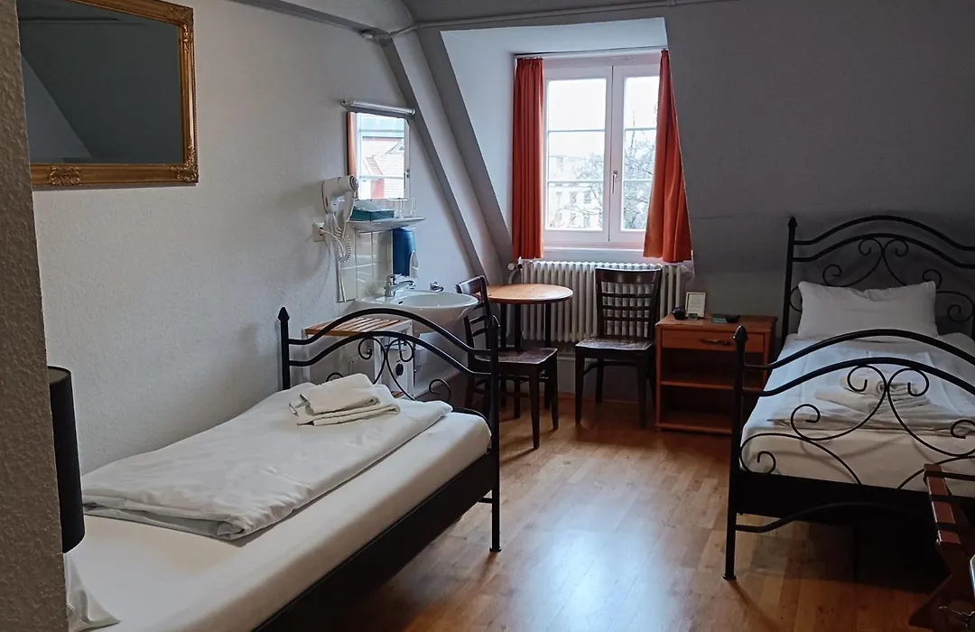 Hotel Gasthaus Schuetzen-1