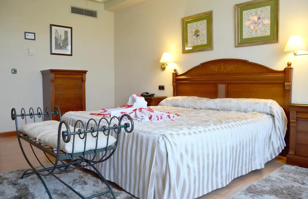 Hotel Lasa Sport-1