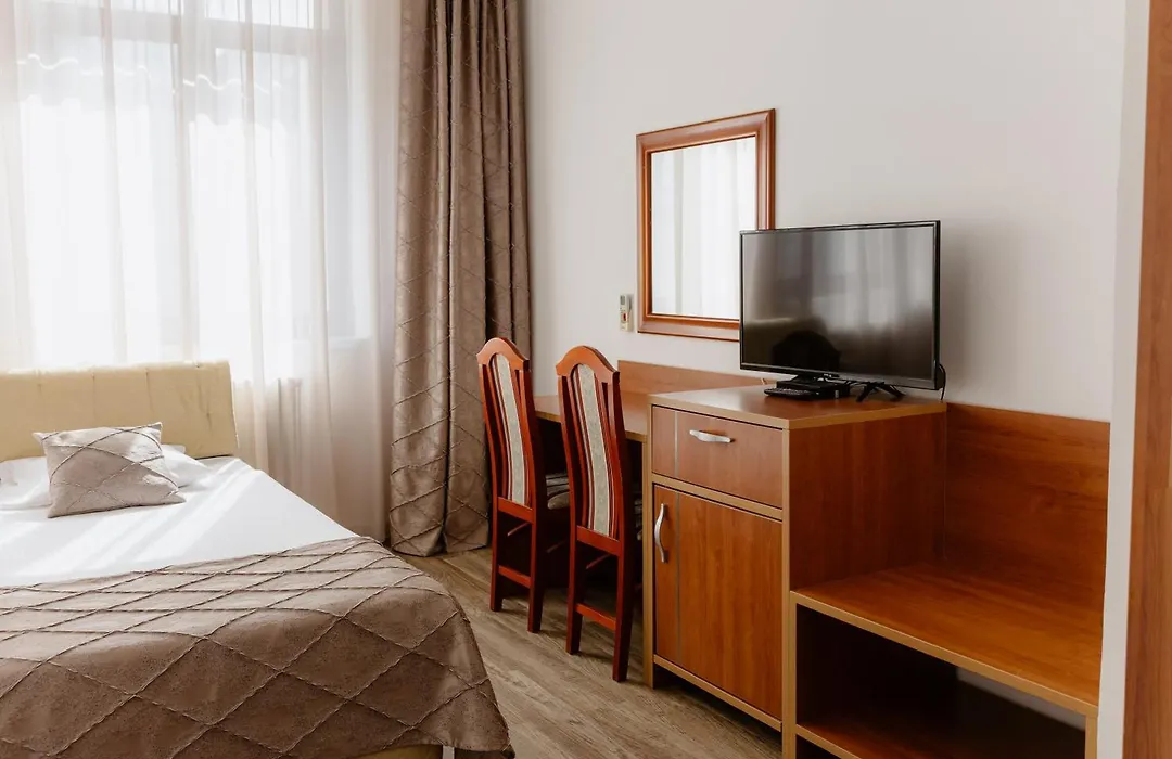 Hotel N-1